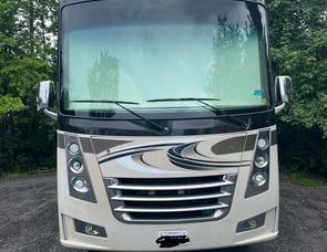Thor Motor Coach Miramar 35.3