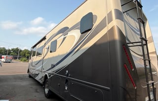 The 2 bathroom RV. No more waiting in line.