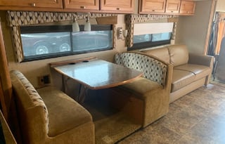 2014 Winnebago - Vista 35B