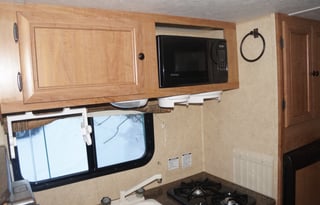 Our Family Fave! Comfy, Bunk Beds, Only 2,725 Lbs!