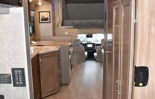 2020 Thor Magnitude XG32 Super C