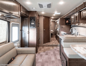 Thor Motor Coach Chateau 31EV