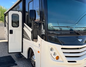 Fleetwood RV Flair 29M