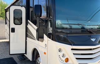 2019 Fleetwood RV Flair 29M