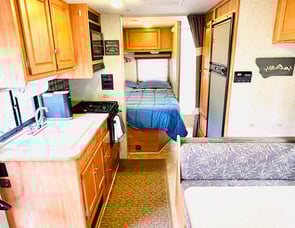 1FDXE45S68DA98467 Winne Chalet 24V