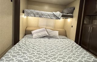 35' Cherokee Sleeps 12 with TRIPLE slide out! HUGE