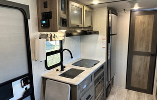 Roam freely, rest comfortably - Surveyor Legend