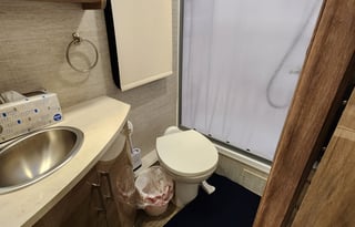 2021 Entegra Coach Qwest 24L