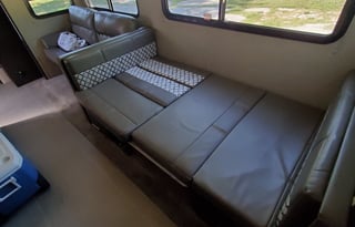 2019 "Martin's Family Home on Wheels"