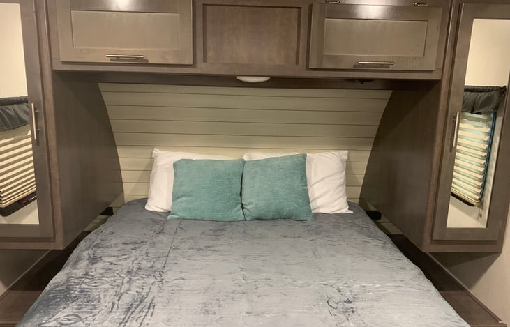 Main bedroom with queen bed.