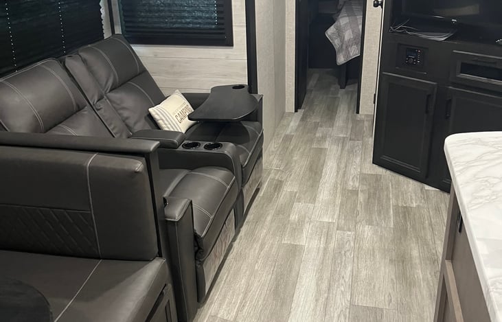 Plenty of seating for you and the family.