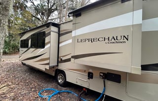 Pocket-Friendly Paradise: Spacious + 125 Miles