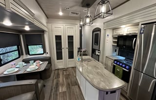 2021 KEYSTONE COUGAR 364BHL Fifth Wheel
