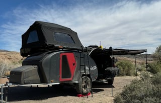 Simon, 2024 Escapod Voyager Topo2 w/ Roof Top Tent
