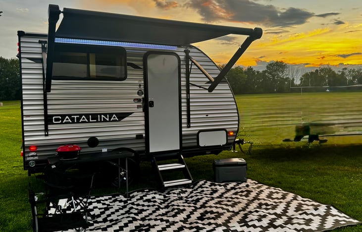 First class luxury rental. Clean, clean, clean lots of fun easy to tow! Fishing trips, tailgating, state parks, extra space for family.