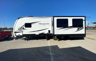 Luxury Camper (Pets welcome!)