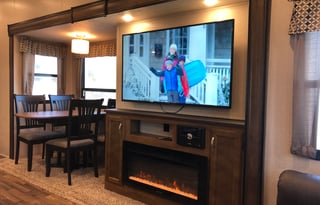 Luxury 2019 Coachmen Chaparral 42’ 392MBL