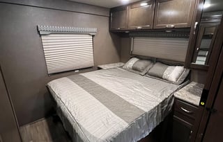 2017 Thor Motor Coach Freedom Elite 30FE