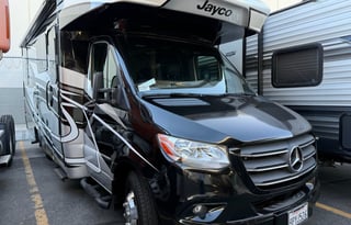 2020 mercedes melbourne advantege