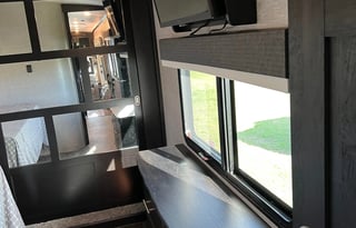 2022 Jayco North Point HAL656