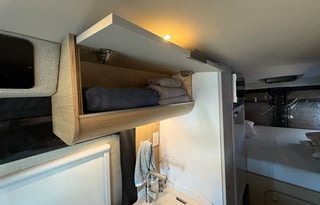 "WanderPop" - Luxury Off Grid Noovo Camper Van