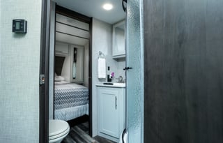 2020 Bullet 330BHS Full Bunks+ 2 Baths