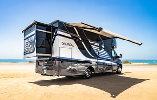 C6 *NEW* 2023 Mercedes Luxury Delano w/StarLink