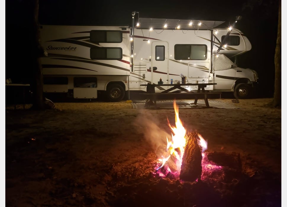 Class C Motor Home rentals in Richmond Hill
