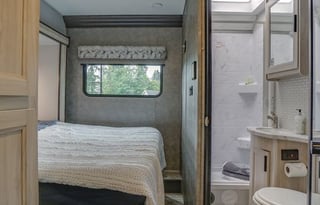 2 SLIDES ForestRiver 2020 FAMILY FAVORITE w WI-FI