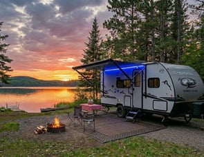 Forest River RV Cherokee Wolf Pup Black Label 16BHSWBL