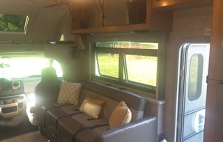 2021 Thor Motor Coach Quantum LF31