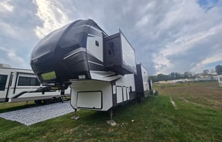 2021 Avalanche 390DS 1791