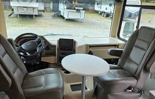 2022 Thor Windsport!  Road Trip Dream Coach!