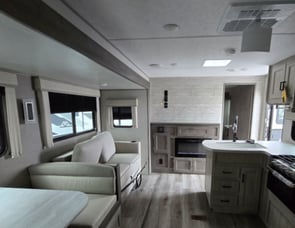 Coachmen RV Catalina Legacy 343BHTS