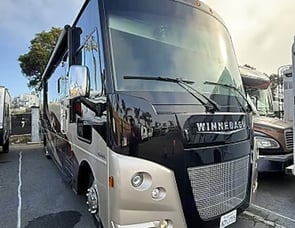 Winnebago Sunstar LX 35F