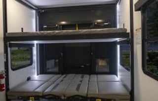 2022 Valor Alliance Toy Hauler Sleeps 9-10