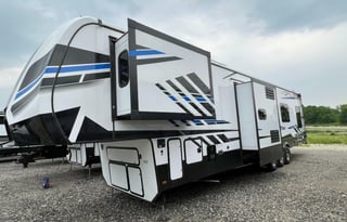 2022 Keystone Fuzion 419