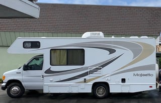 2005 Four Winds RV