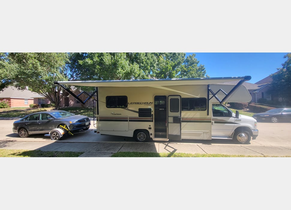 Class C Motor Home rentals in Whitehouse