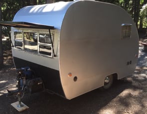 Crown Vintage Canned ham