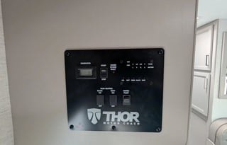 2025 Thor Chateau 22Z - Spacious Class C RV-GLG02