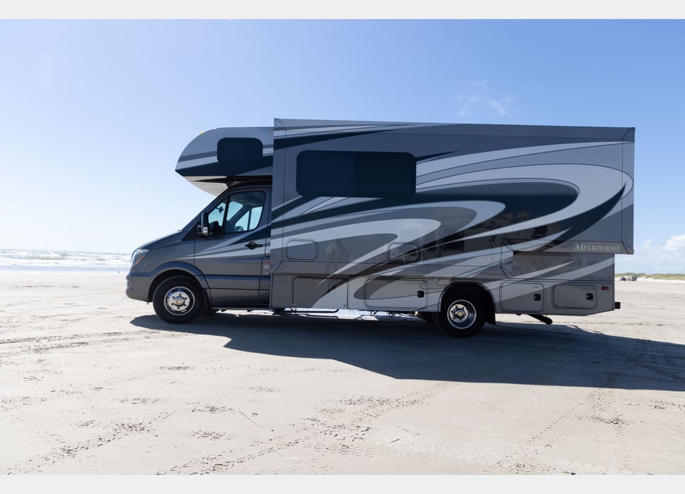 Class C Motor Home rentals in Spring Branch