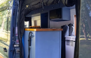 Couples OFF-GRID High Roof Camper Van