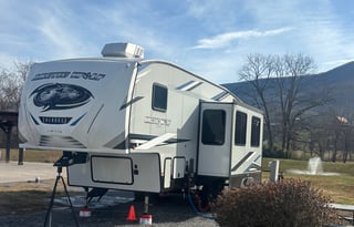 2022 The Rolling Wolf 287BH