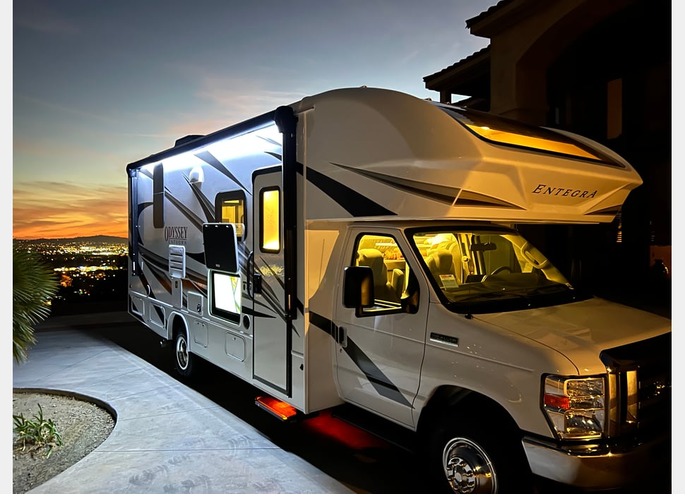 Class C Motor Home rentals in Huntington Beach
