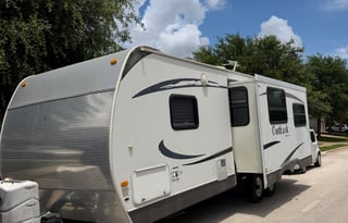 Cozy Family Camper | Sleeps 6 | Delivery Available