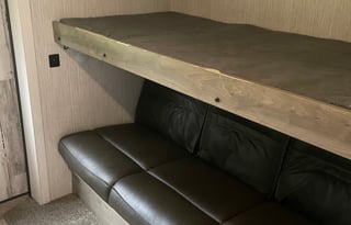 2022 Palomino Puma 32BHFS