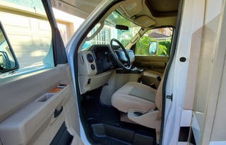 Thor Motor Coach Four Winds 24 Ft.- EARLY PICK UP