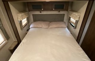 PERFECT Family RV Trailer Bunk House-PetsWelcome