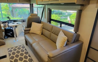 2020 Coachmen Sportscoach (Diesel Pusher)